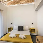 Apartamentos Caceres Central Suites