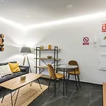 Apartamentos Caceres Central Suites