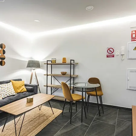 Apartamentos Caceres Central Suites