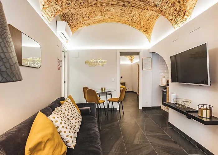 Apartamentos Caceres Central Suites Caces