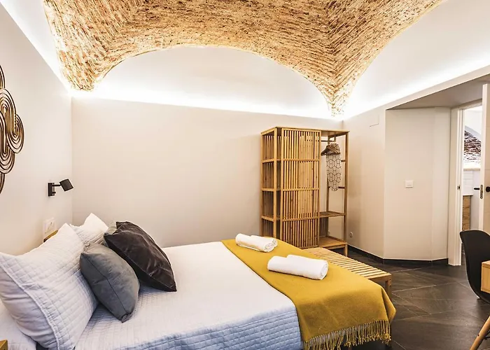 Apartamentos Caceres Central Suites Caces