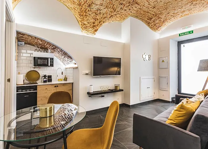 Apartamentos Caceres Central Suites דירה